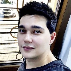 Farruh Komilov 的头像