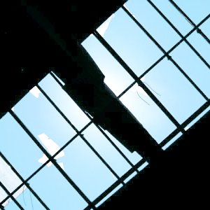 “free listening tracks”的封面