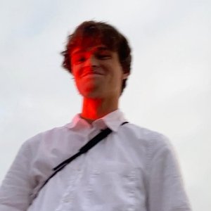 Charlie Alexander 的头像