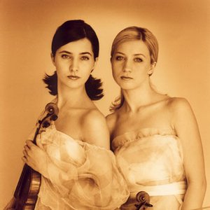 Avatar for Julita & Paula