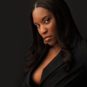 Liv Warfield