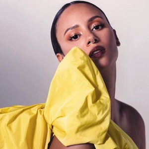 Mayra Andrade için avatar