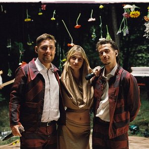 The Tyets & Julieta 的头像