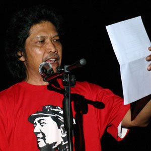 'Emha Ainun Nadjib' için resim