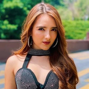 Elaine Haro 的头像