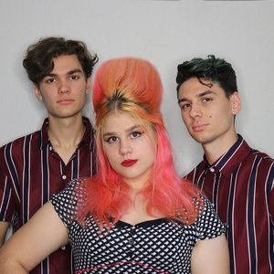The Moore Family Band 的头像