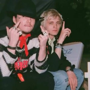 Платина feat. White Punk 的头像