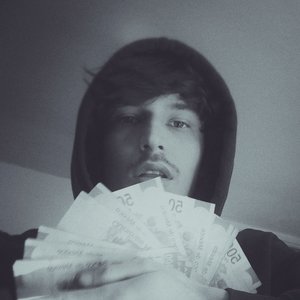 Mikey Darko 的头像
