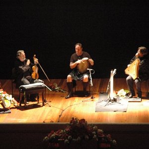 Jordi Savall, Andrew Lawrence King, Frank McGuire 的头像