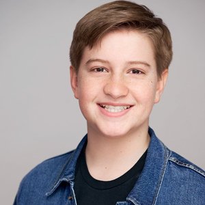 “Holden William Hagelberger”的封面