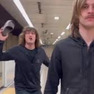 Woody & Laker için avatar