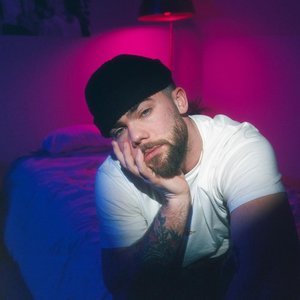 Public Works のアバター