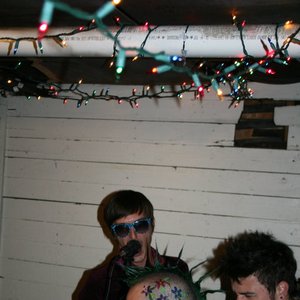 Tele V. Cheeseburger & The Bluetooth banned 的头像