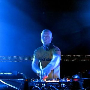 Solarstone için avatar