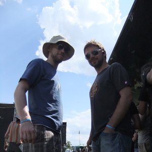 Fuzztronaut 的头像