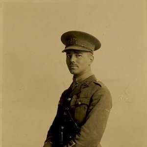 Wilfred Owen 的头像