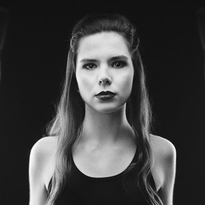 AMBER BROOS 的头像