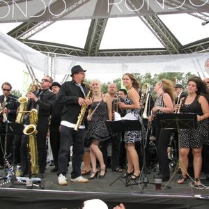 WonderBrass 的头像