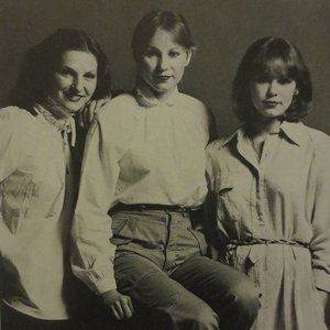 The Moir Sisters 的头像