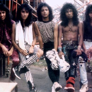 Roxx photo provided by Last.fm