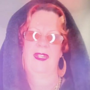 UrFavGrannie 的头像