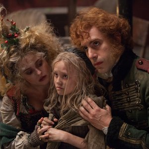 Isabelle Allen, Hugh Jackman, Helena Bonham Carter & Sasha Baron Cohen 的头像