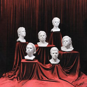 FELDOBOM A KÖVET - Single
