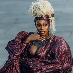 Sapphira Cristál 的头像