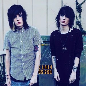 Til Death Do We Part, Johnnie Guilbert & Jake Bateman 的头像