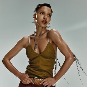FKA twigs 的头像