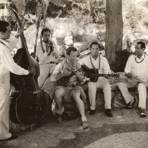 Dick McIntire and His Harmony Hawaiians photo provided by Last.fm