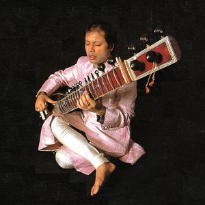 Nishat Khan のアバター