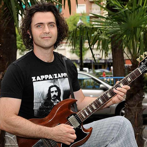 Dweezil Zappa