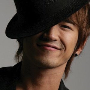 Bild för 'Lee Min Woo이민우 (M이민우)'