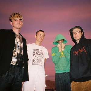 DIIV 的头像
