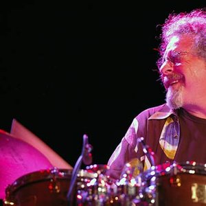 André Ceccarelli Trio 的头像