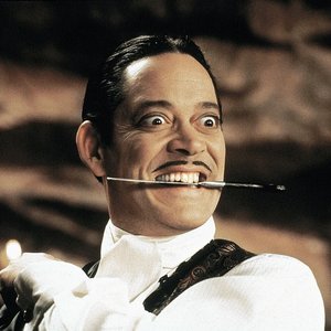 Raúl Juliá 的头像