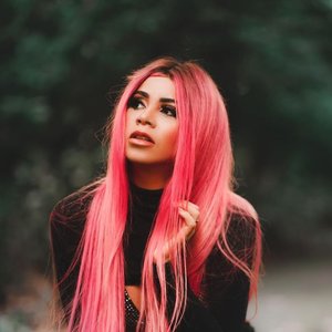 Taty pink 的头像