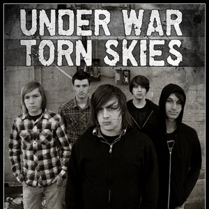 “Under War Torn Skies”的封面