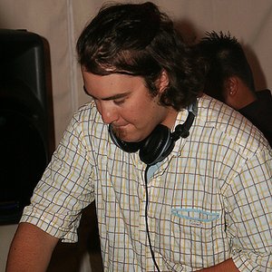 DJ Innovation 的头像