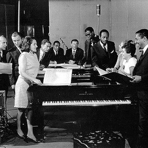 'The Swingle Singers & The Modern Jazz Quartet' için resim