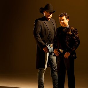 Peão Apaixonado” álbum de Rionegro & Solimões en Apple Music