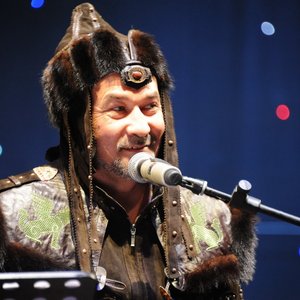 “Арсланбек Султанбеков”的封面
