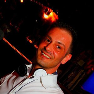 Dj Estefan 的头像