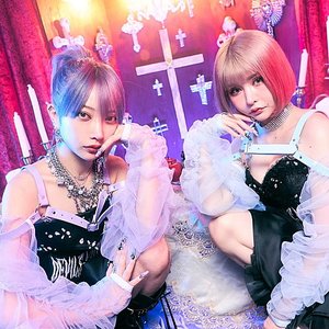 悪魔のキッス(戦慄かなの&かてぃ) 的头像