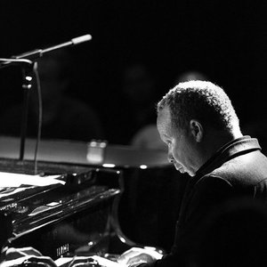 Craig Taborn 的头像