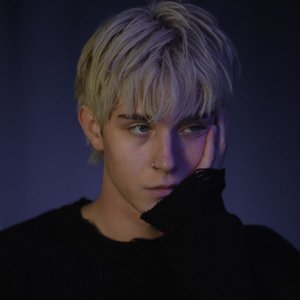 Саша Акела 的头像