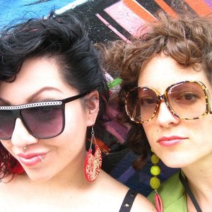 Akwarian Sea Rebel and Lyn Melodix 的头像