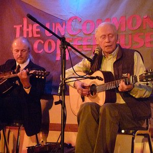 Archie Fisher & Garnet Rogers 的头像