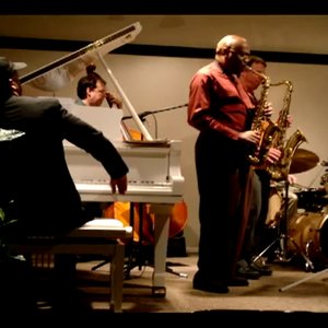Curtis Clark Quintet için avatar